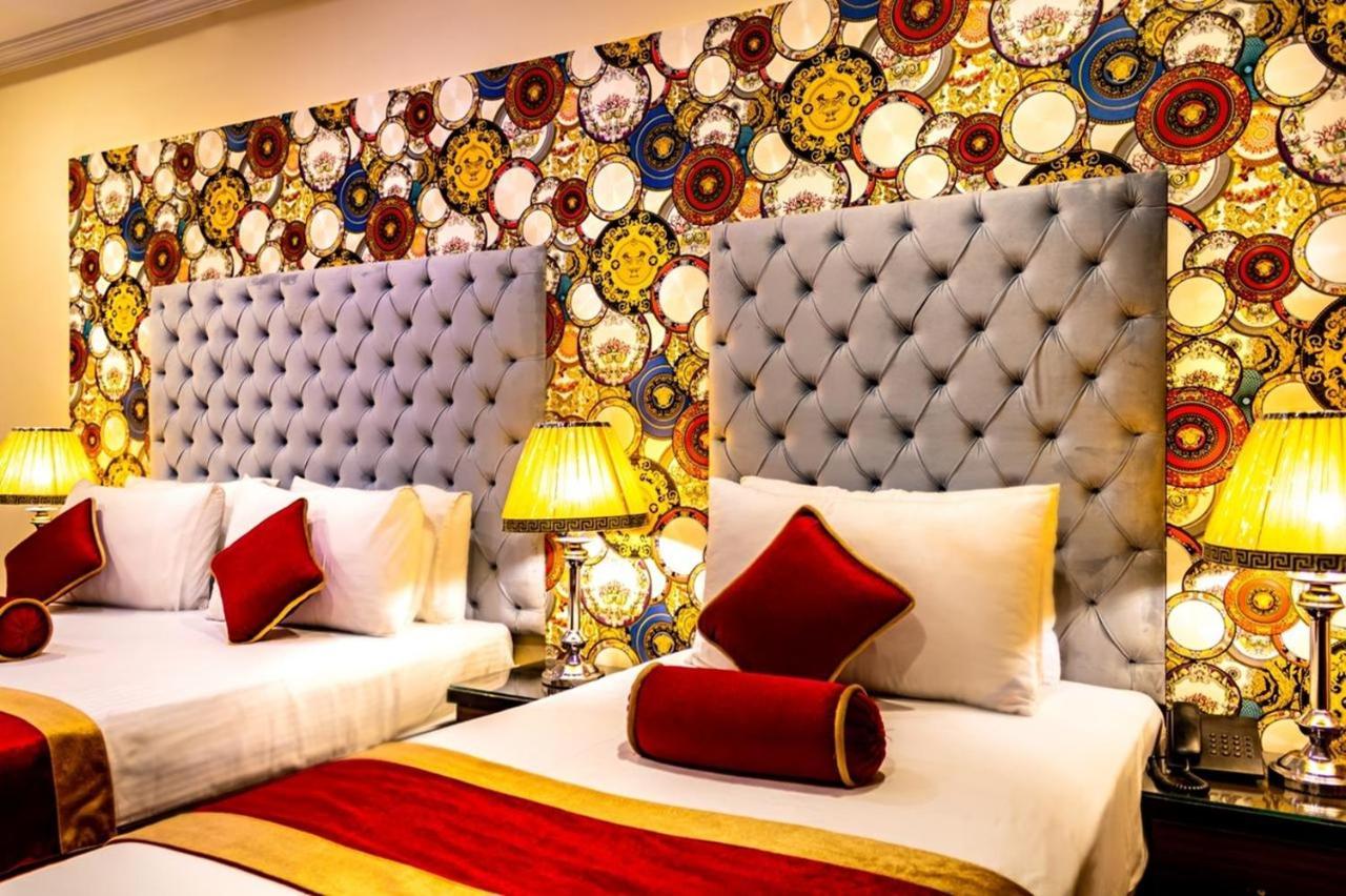 Rose Palace Hotel, Gulberg Лахор Экстерьер фото