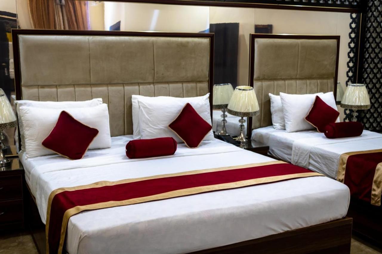 Rose Palace Hotel, Gulberg Лахор Экстерьер фото
