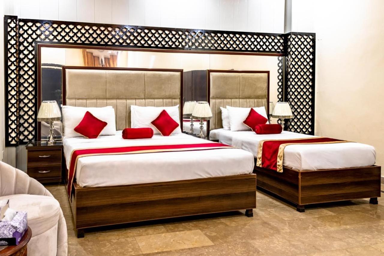Rose Palace Hotel, Gulberg Лахор Экстерьер фото