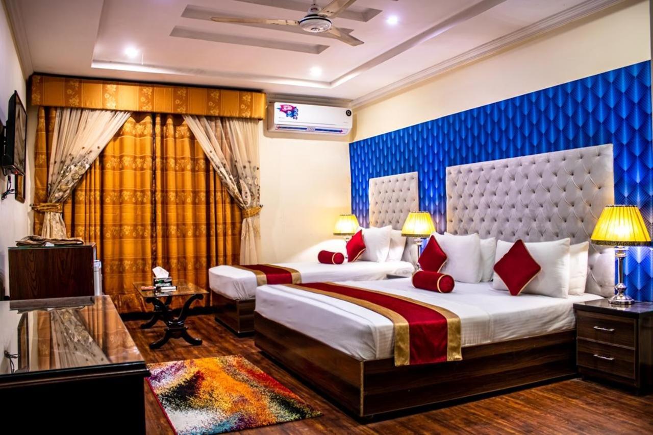 Rose Palace Hotel, Gulberg Лахор Экстерьер фото