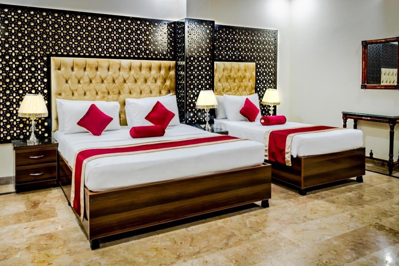 Rose Palace Hotel, Gulberg Лахор Экстерьер фото